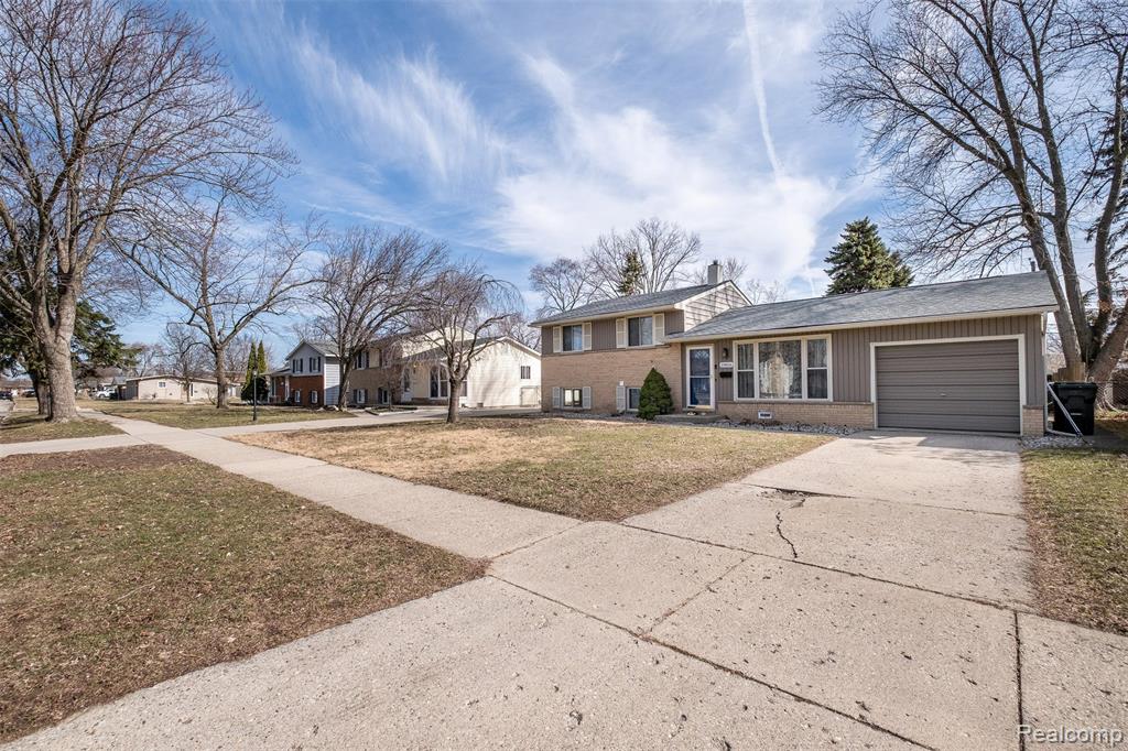 39856 Parklawn Drive, Sterling Heights, MI 48313 — Photo 2