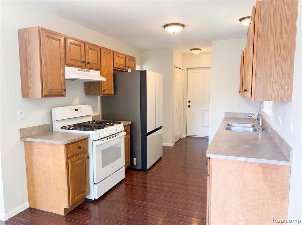 42724 N Walnut Street, Clinton Twp, MI 48036 — Photo 19