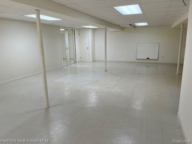 395 WOODVALE Drive, Walled Lake, MI 48390 — Photo 30