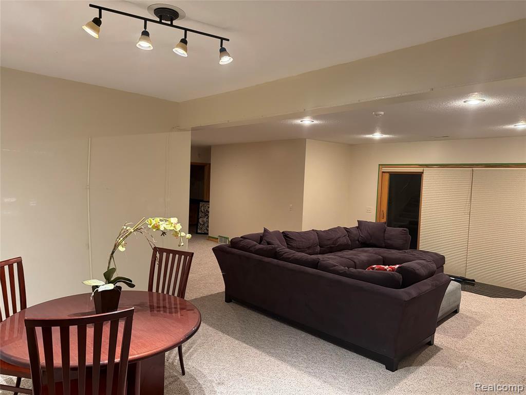 6788 E Hoxie Road, Cedar, MI 49621 — Photo 17