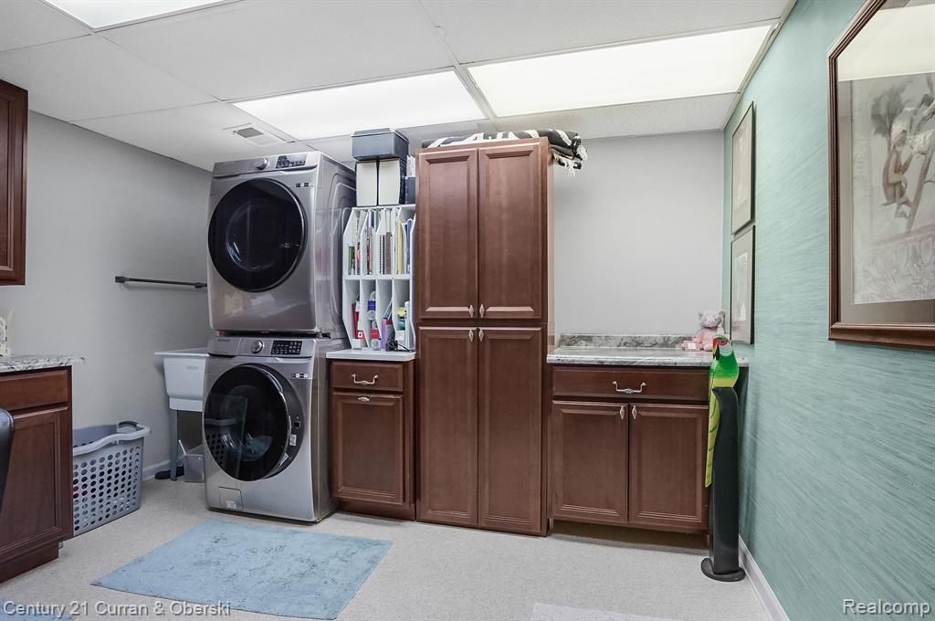 866 GREENVIEW Court, 6, Rochester Hills, MI 48307 — Photo 57