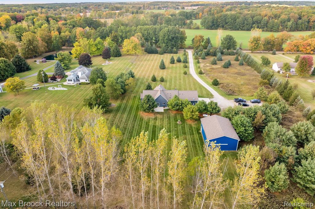6300 HAZARD Road, Fenton, MI 48430 — Photo 38