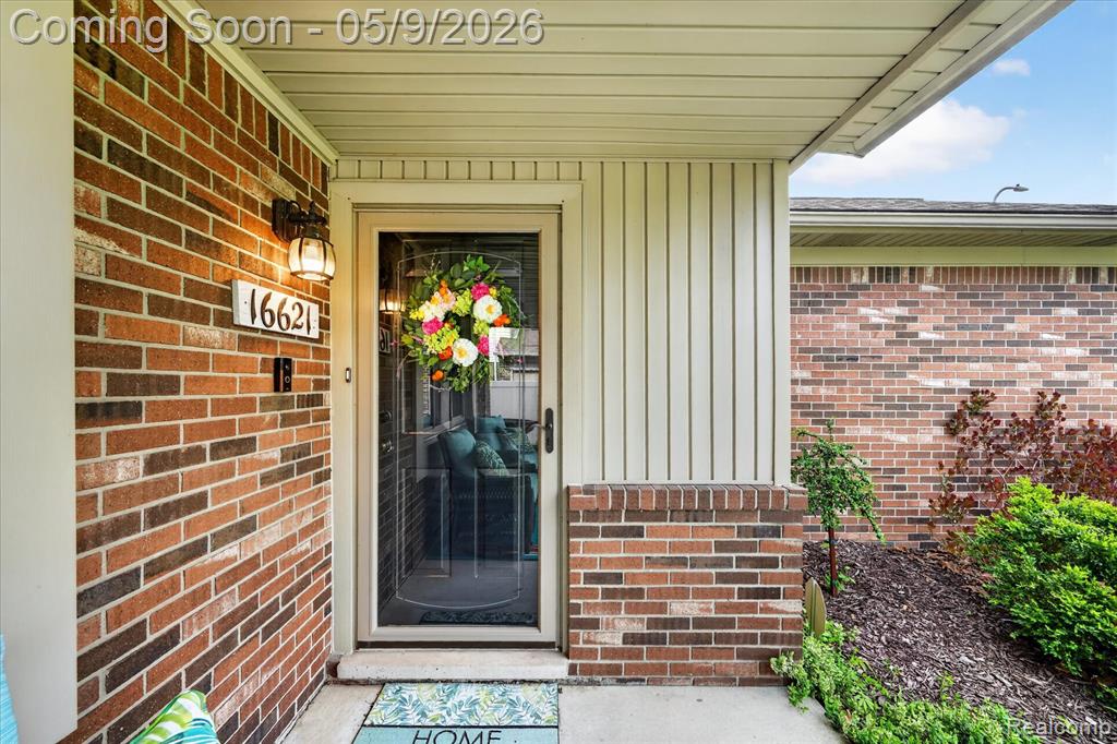 16621 Gatehouse Drive, Woodhaven, MI 48183 — Photo 4