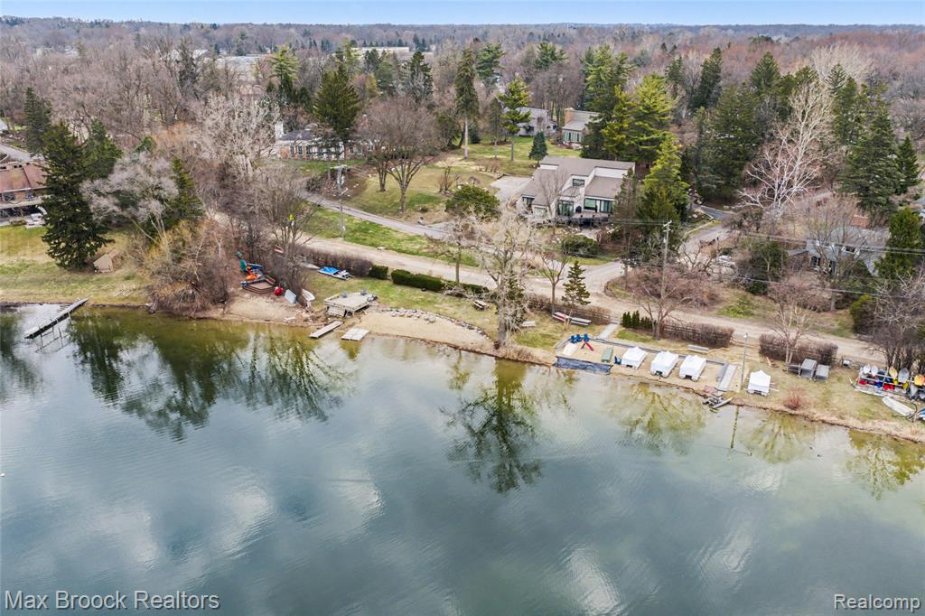 Wing Lake Beach Area