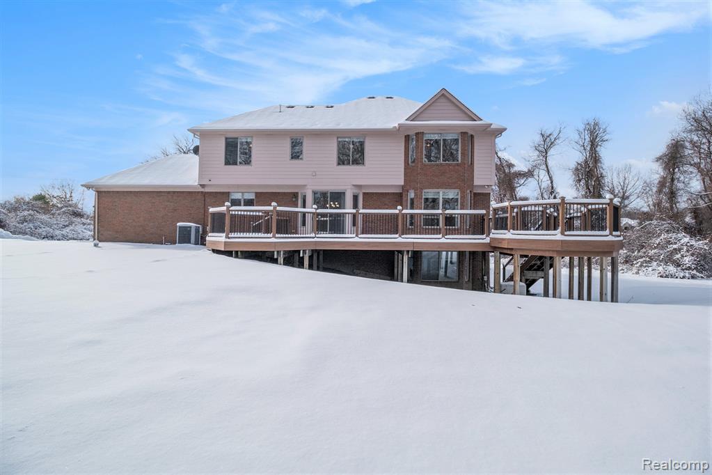 2298 Meadow Court, Leonard, MI 48367 — Photo 46
