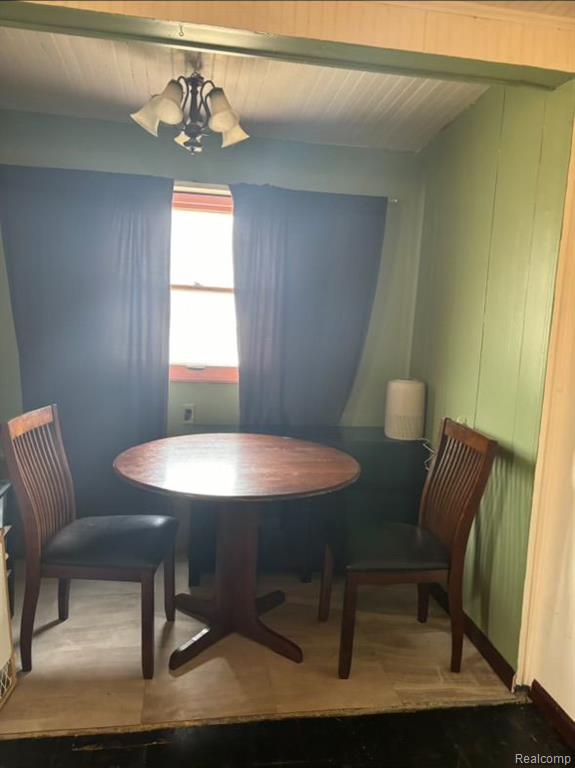 4932 N MILFORD Road, Highland, MI — Photo 5