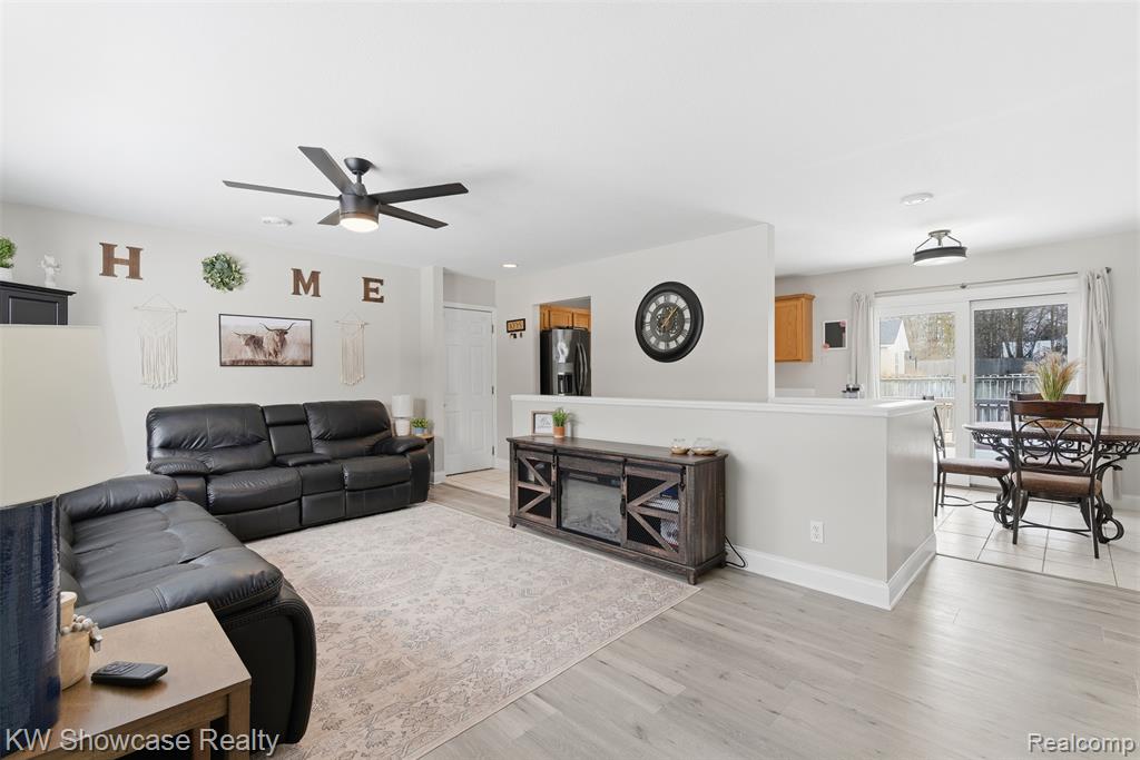 214 Willow Lane, Linden, MI 48451 — Photo 5