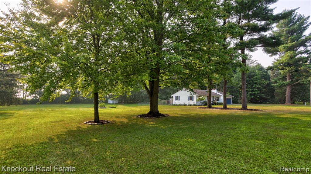 3321 S Airport Road, Bridgeport, MI 48722 — Photo 36