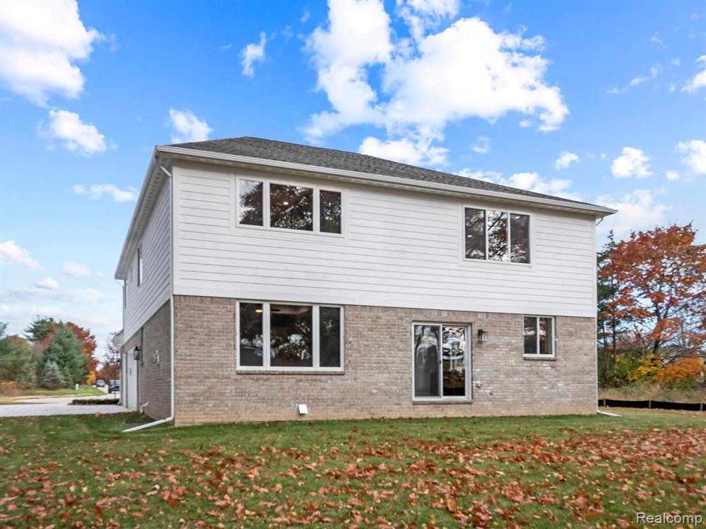 929 KIMBERLY Court, Troy, MI 48098 — Photo 43