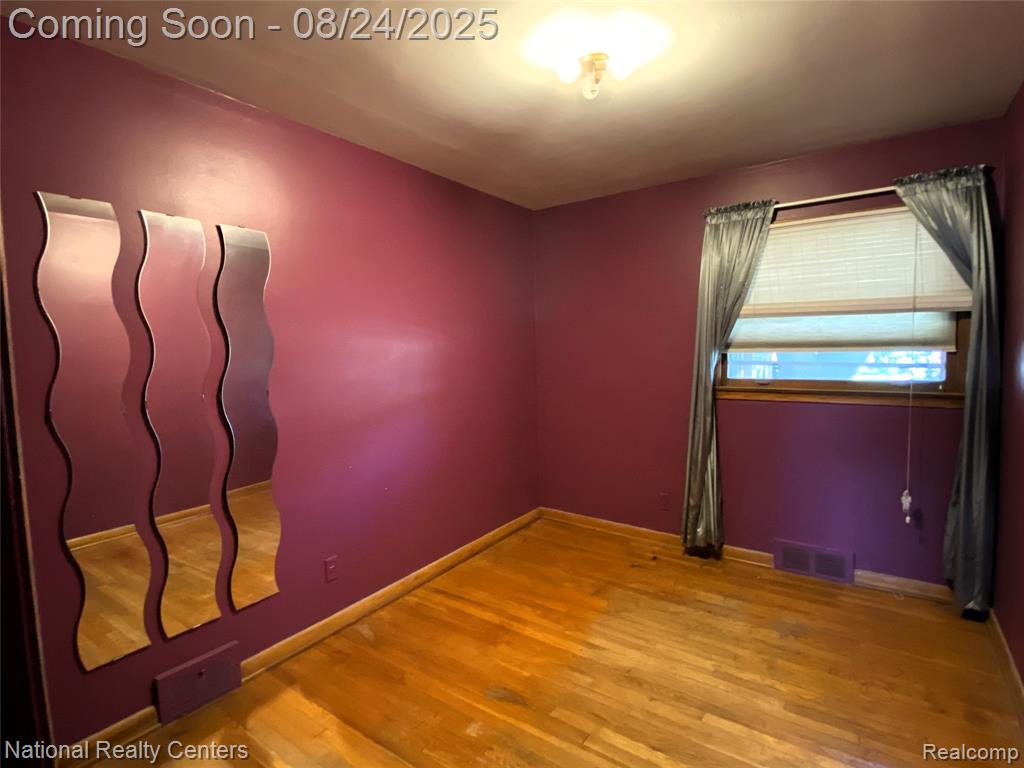 7288 Kingsbury Street, Dearborn Heights, MI 48127 — Photo 18