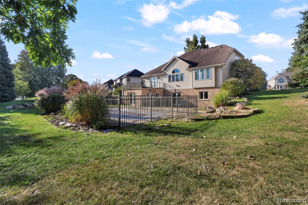 1075 Long Leaf Court, Brighton, MI 48116 — Photo 46