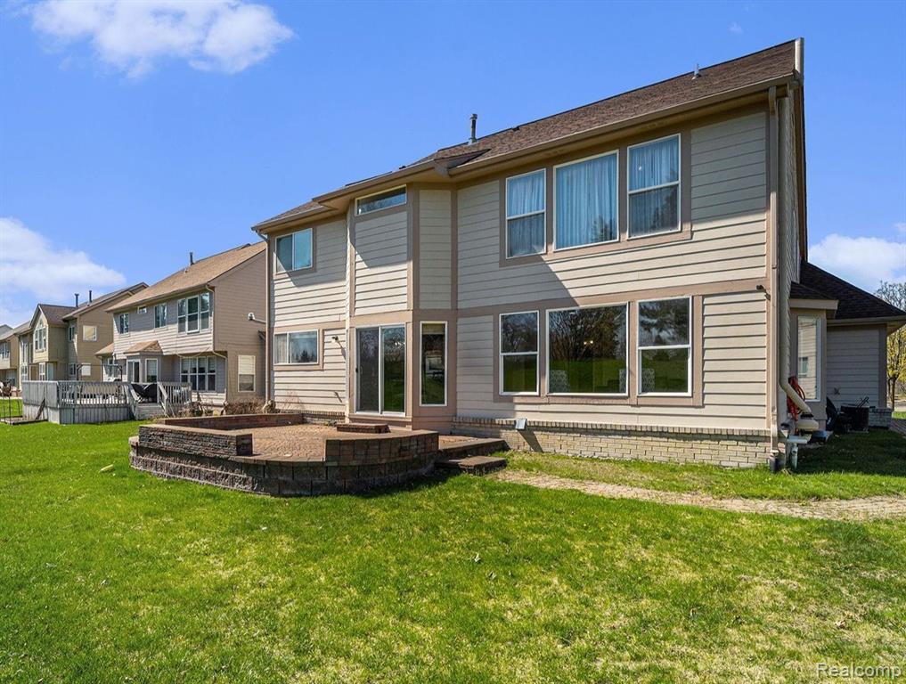 7549 ACORN HILL Court, West Bloomfield, MI 48323 — Photo 32