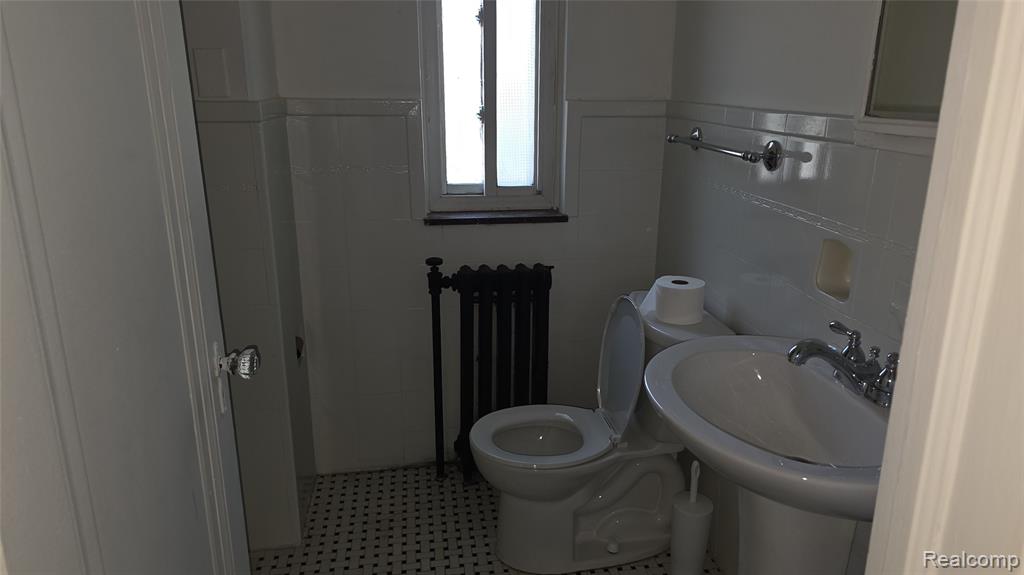 1332 Fort Park Boulevard, Lincoln Park, MI 48146 — Photo 11