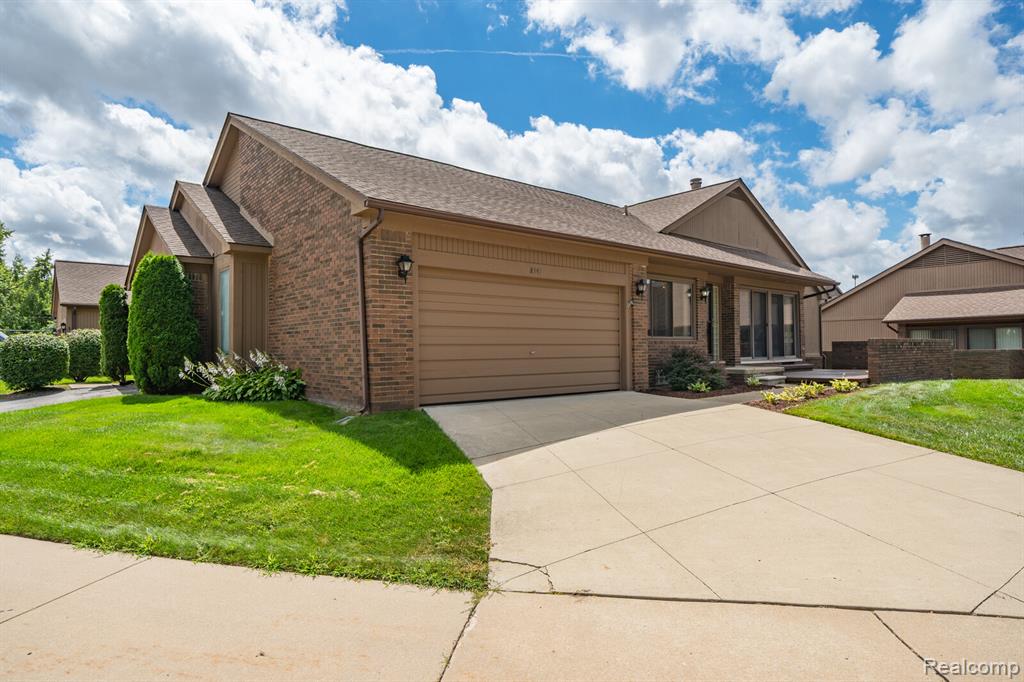 8341 Clay Court, Sterling Heights, MI 48313 — Photo 2