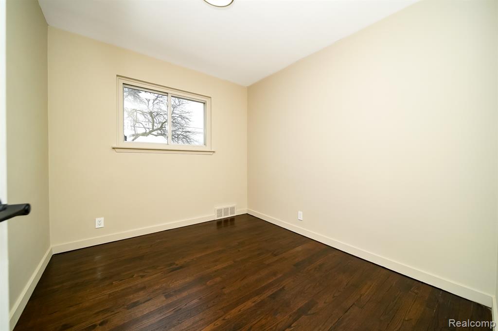 46985 Heydenreich Road, Macomb, MI 48044 — Photo 36