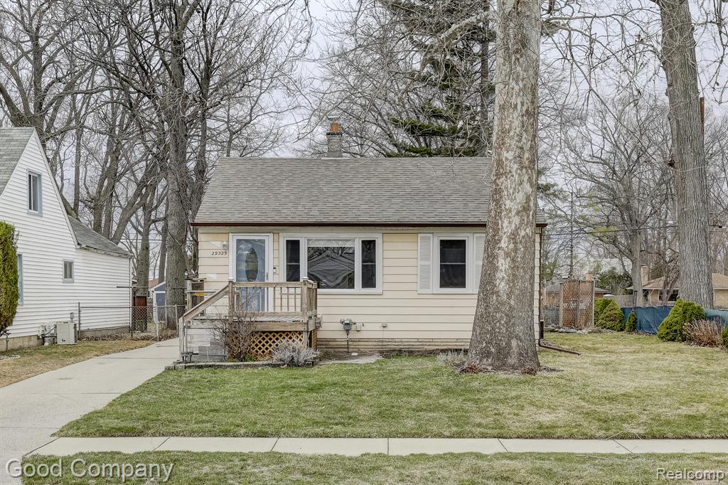 29329 Tawas Street, Madison Heights, MI 48071 — Photo 49