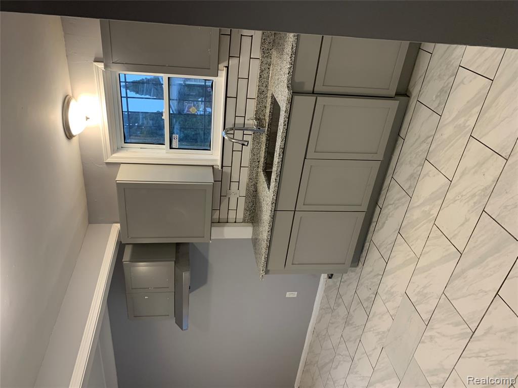 9973 Winthrop Street, Detroit, MI 48227 — Photo 11