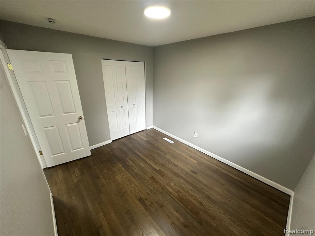 4640 Edgewood Street, Dearborn Heights, MI 48125 — Photo 7