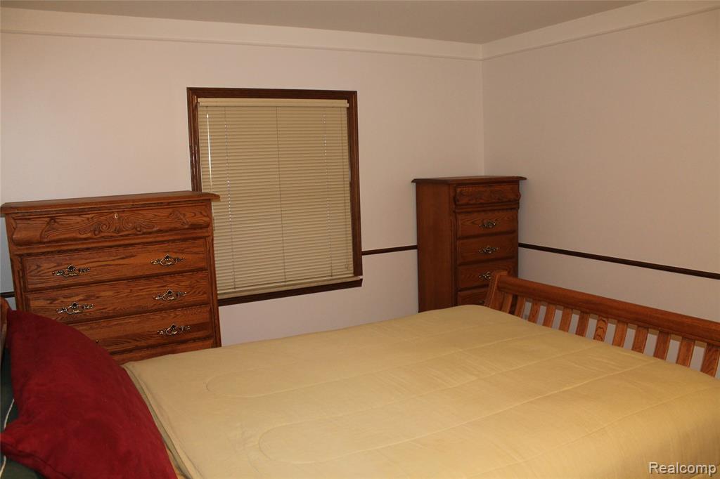 4986 Jackson Street, Trenton, MI 48183 — Photo 32