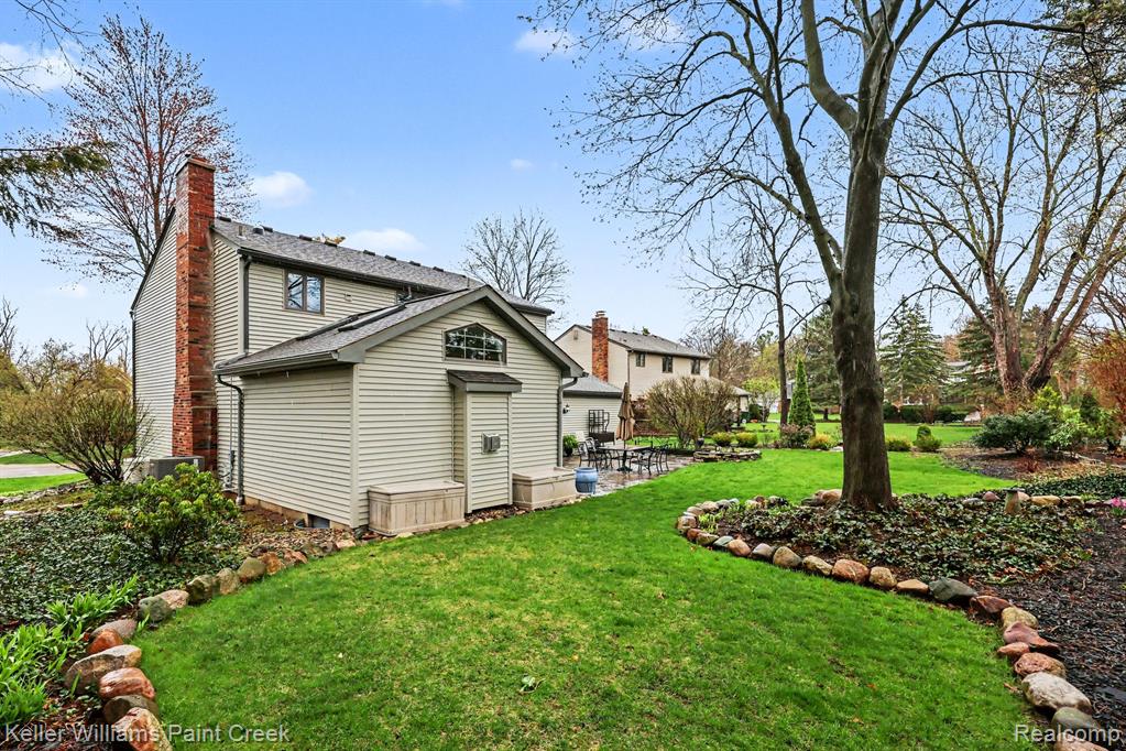 2824 Lunar Court, Lake Orion, MI — Photo 23