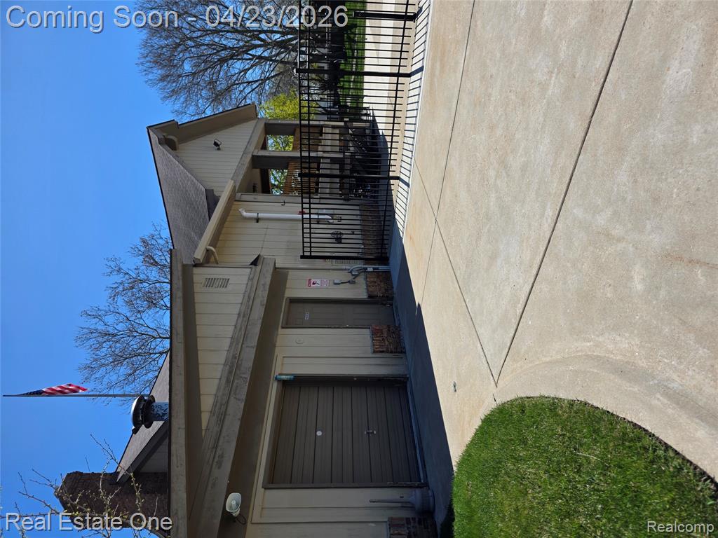 2898 Roundtree Drive, Troy, MI 48083 — Photo 53