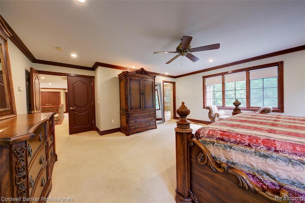 4546 Forest Edge Lane, West Bloomfield, MI 48323 — Photo 54