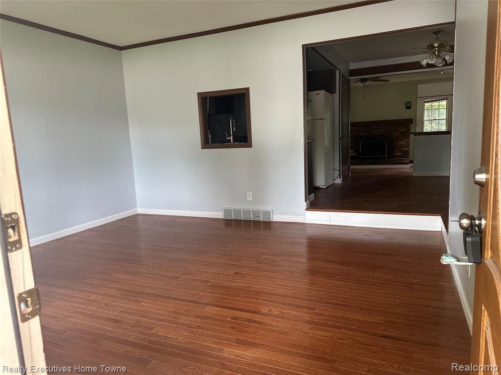 49545 SCHOENHERR Road, Shelby Twp, MI 48315 — Photo 3