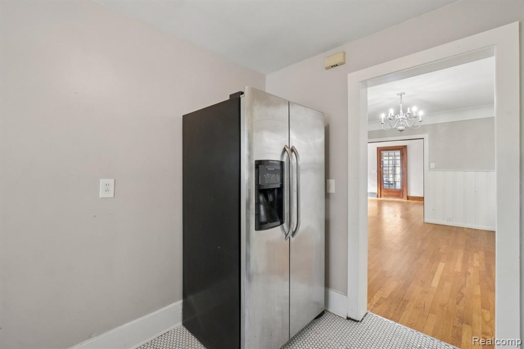 611 S West Street, Royal Oak, MI 48067 — Photo 20