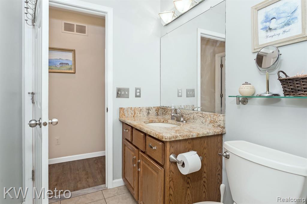41667 WESTBURY Lane, Clinton Twp, MI 48038 — Photo 21