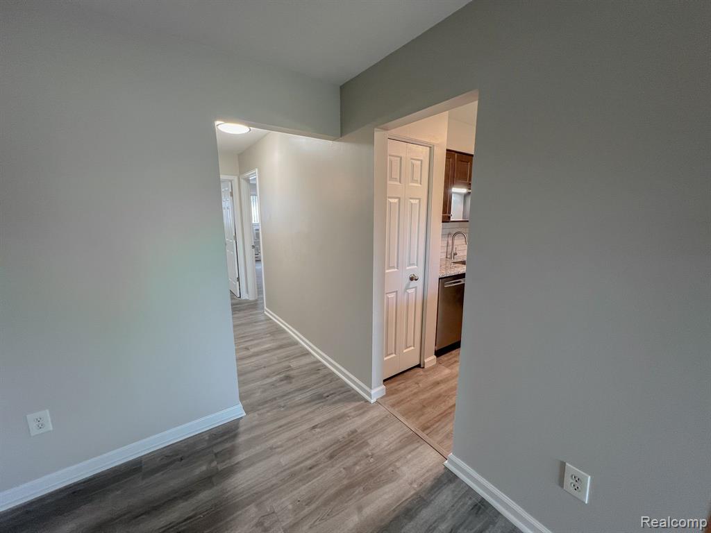 7370 WOODVIEW Street, 1, Westland, MI — Photo 13