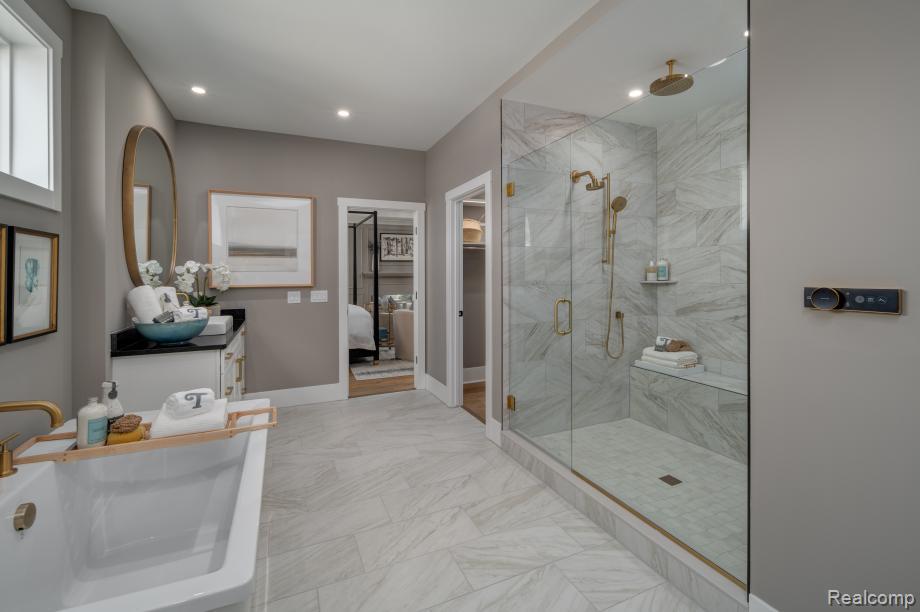 138 Maple Leaf Lane, Ann Arbor, MI 48105 — Photo 11