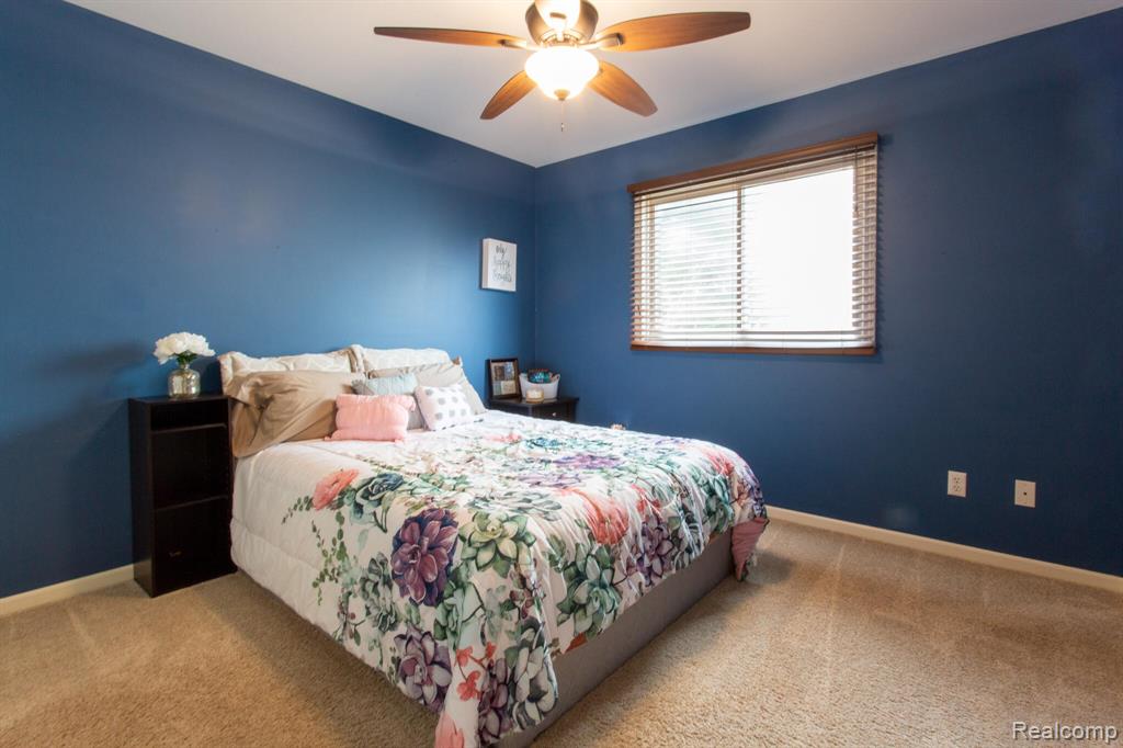 414 Roundview Drive, Rochester, MI 48307 — Photo 13