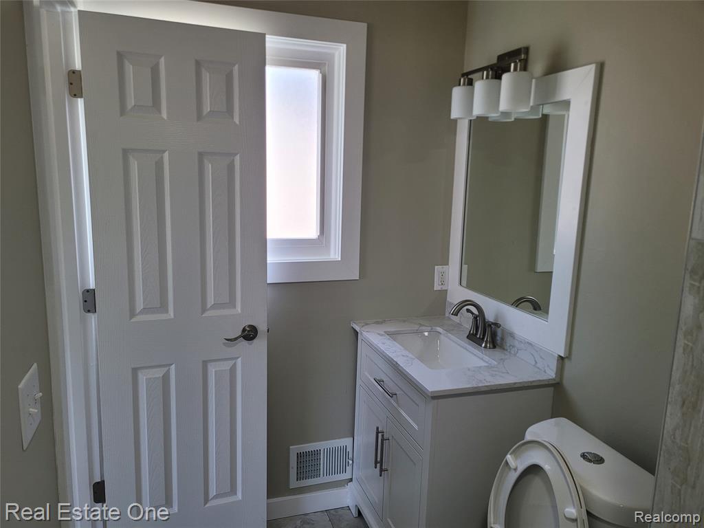 4212 Halkirk Drive, Waterford, MI 48329 — Photo 19