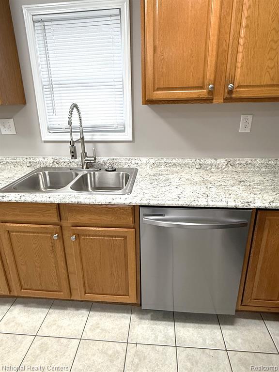 8428 CHAPP Avenue, Warren, MI 48089 — Photo 9