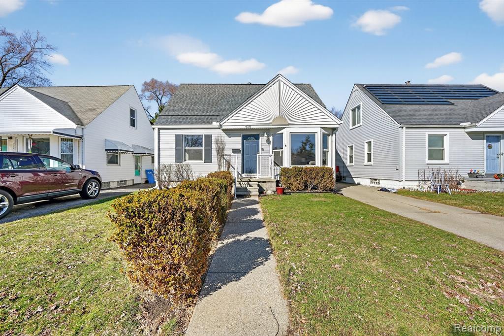 438 W Brockton Avenue, Madison Heights, MI 48071 — Photo 5