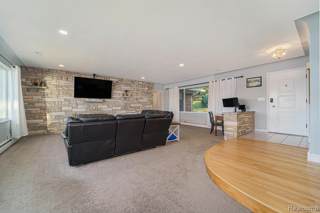 6471 Wellesley Terrace, Clarkston, MI — Photo 7