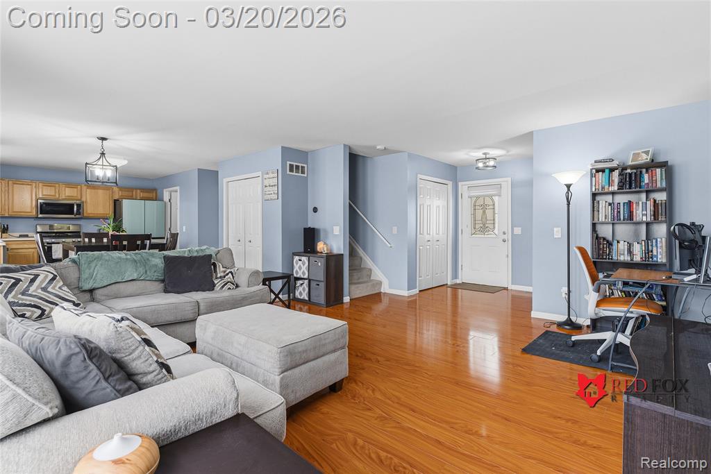 5035 Meadow Crest Circle, Holly, MI 48442 — Photo 11