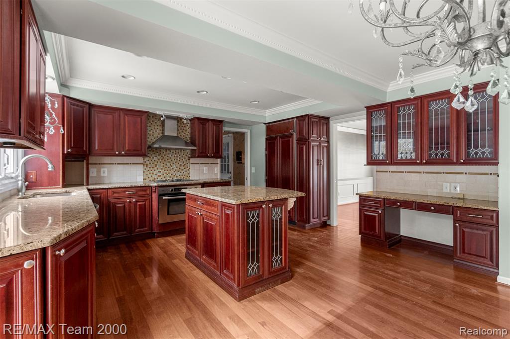 741 Briarcliff Drive, Grosse Pointe Woods, MI 48236 — Photo 22