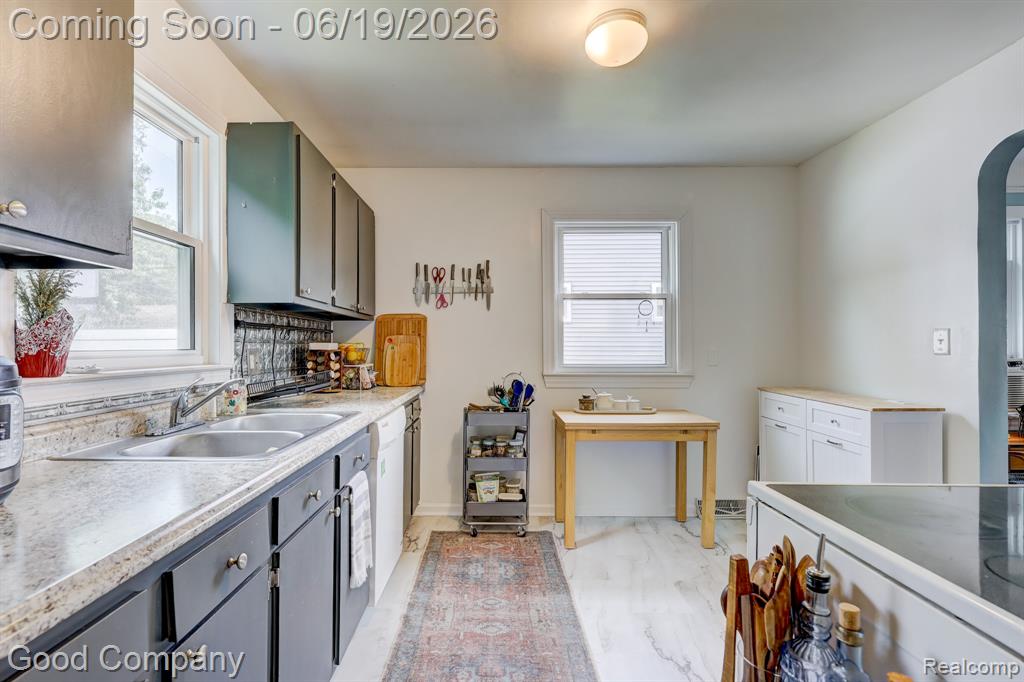 521 E Chesterfield Street, Ferndale, MI 48220 — Photo 12