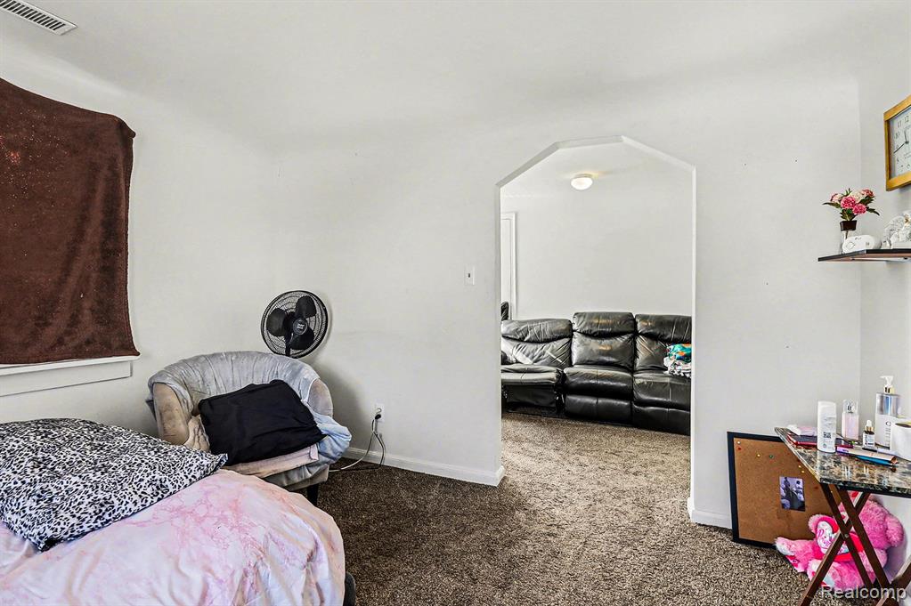 8129 Westminster Avenue, Warren, MI 48089 — Photo 23