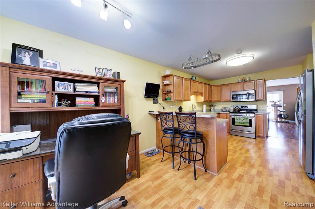 42209 Saratoga Circle, Canton, MI 48187 — Photo 34