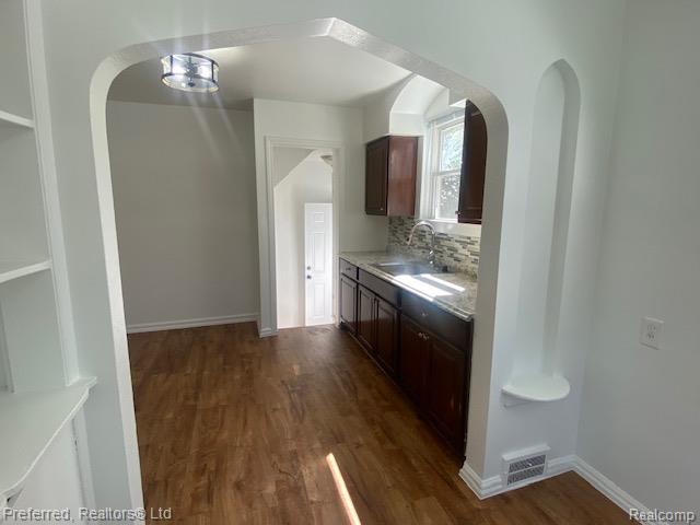 16918 Chandler Park Drive, Detroit, MI 48224 — Photo 22