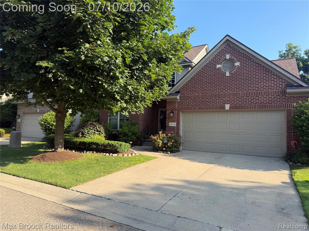 5804 S Windstar Circle, 22, Waterford, MI 48327 — Photo 2