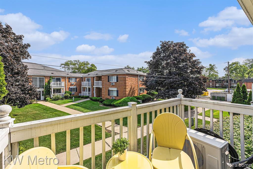 2400 Parmenter Boulevard, 207, Royal Oak, MI 48073 — Photo 7