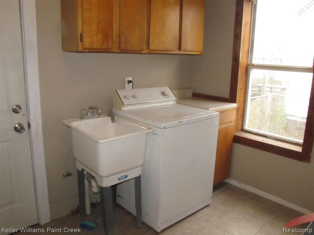 8643 LOZIER Avenue, Warren, MI 48089 — Photo 23