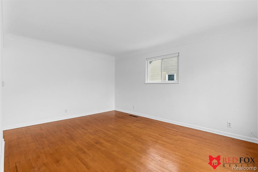 713 Leland Street, Flint, MI 48507 — Photo 6