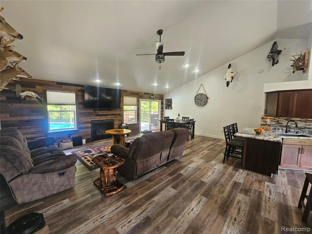10331 Pine Valley Drive, Grand Blanc, MI 48439 — Photo 5