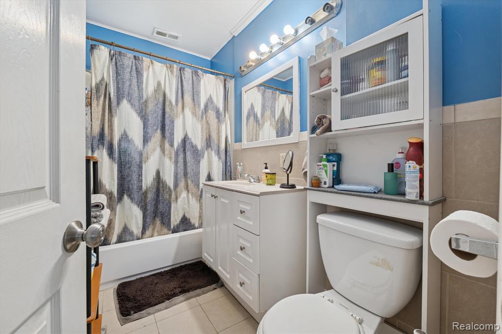 11609 Saint Aubin Street, Hamtramck, MI 48212 — Photo 22