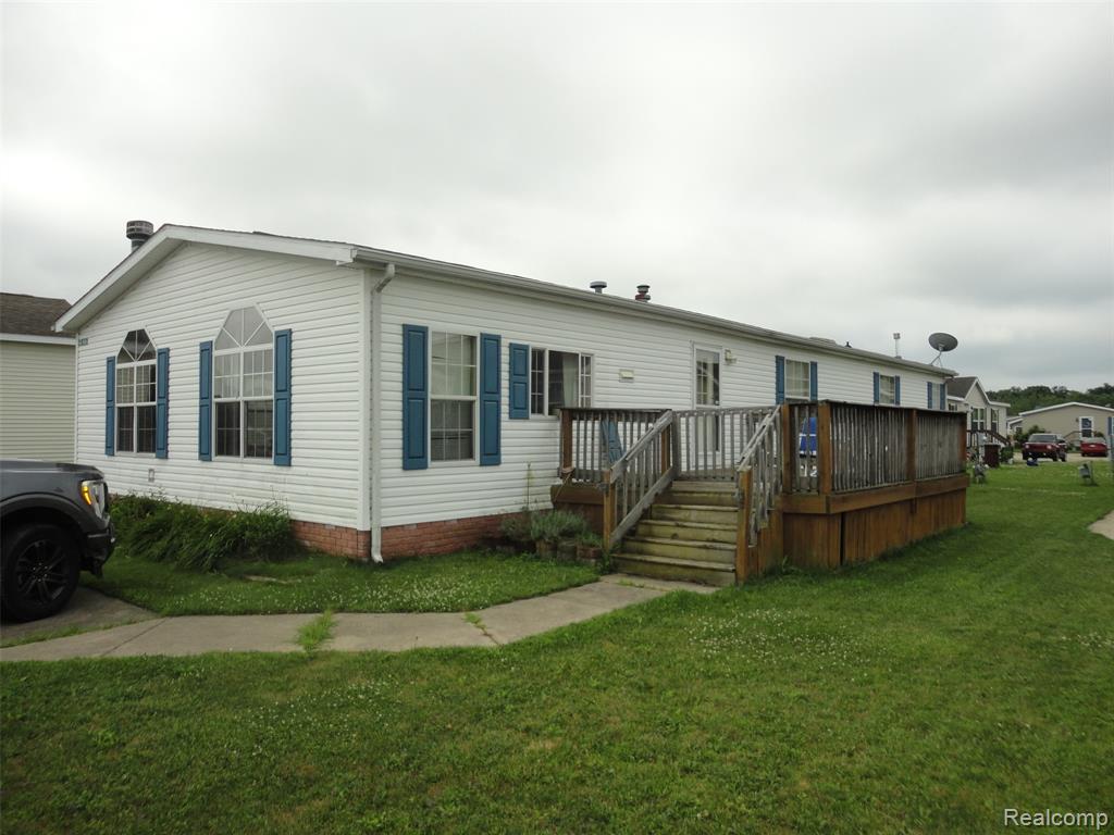 5931 Megans Ridge, Monroe, MI 48161 — Photo 2
