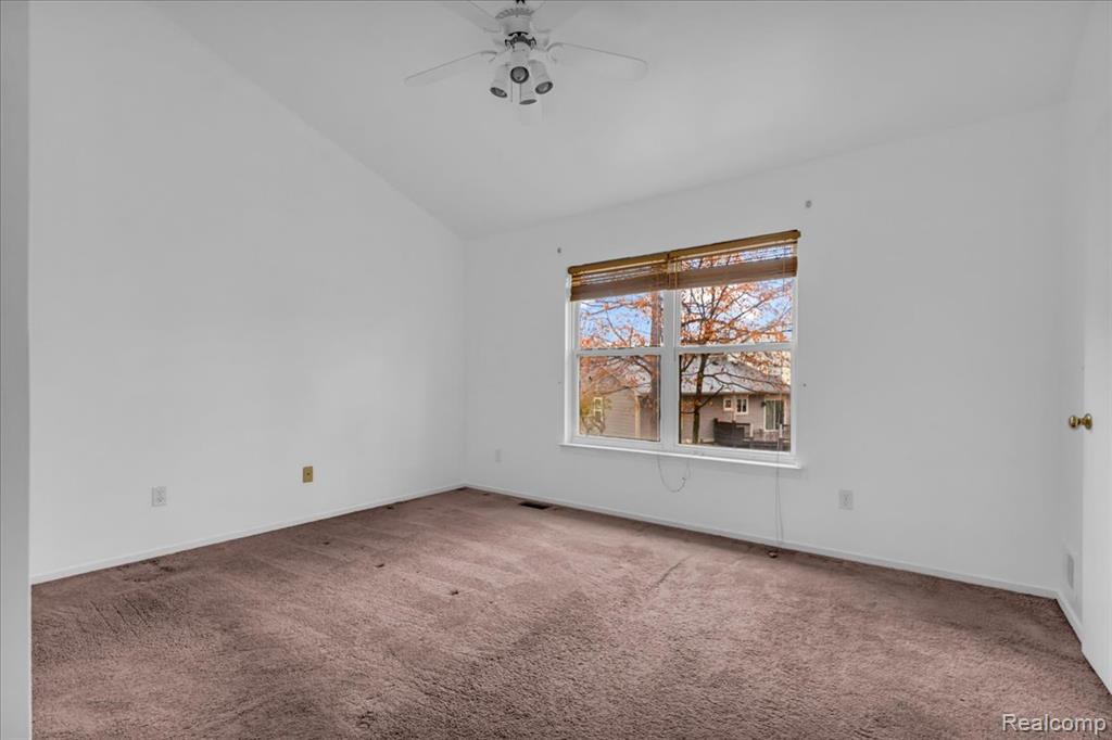 845 Canter Lane, Auburn Hills, MI 48326 — Photo 15